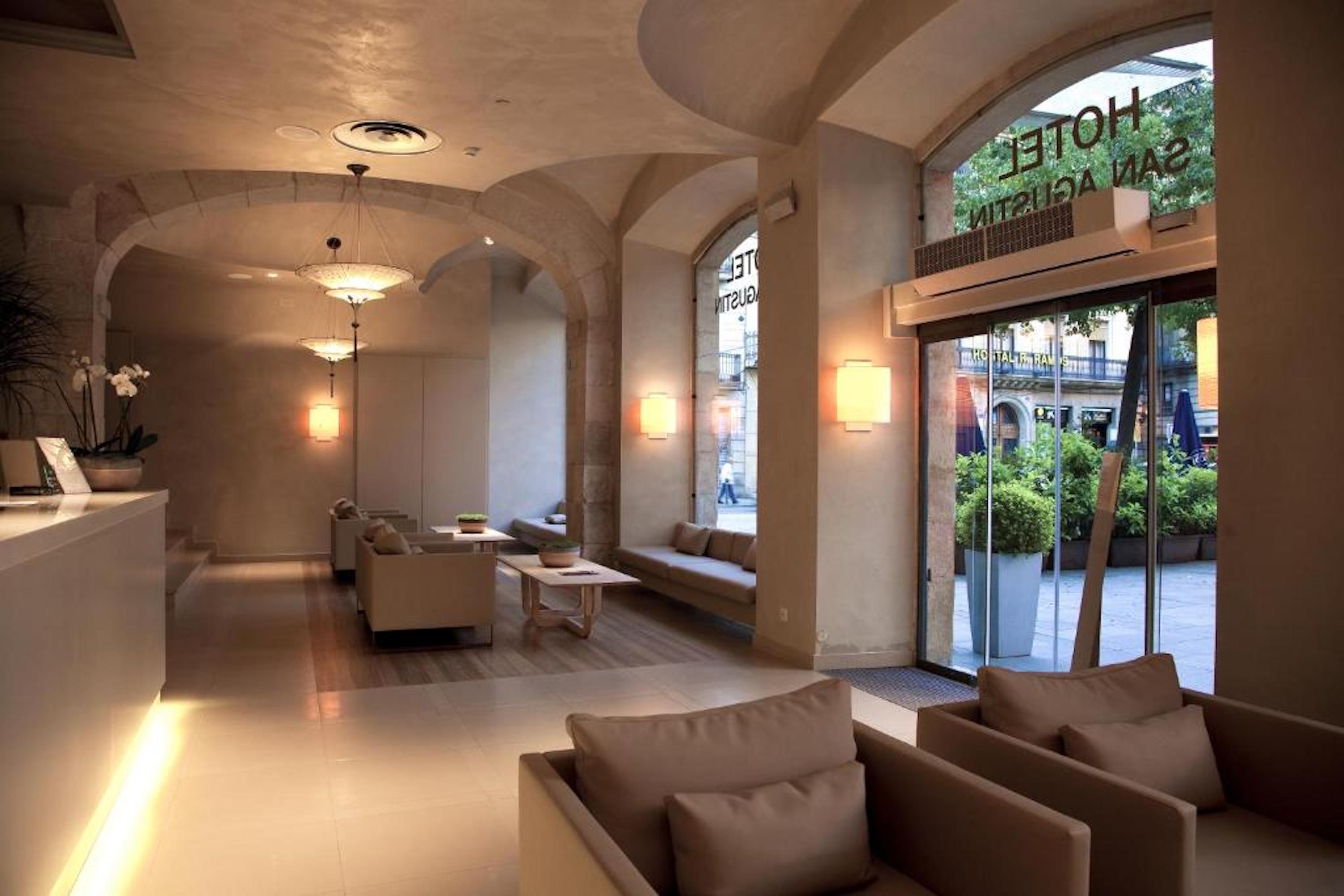Hotel Sant Agusti 3*
